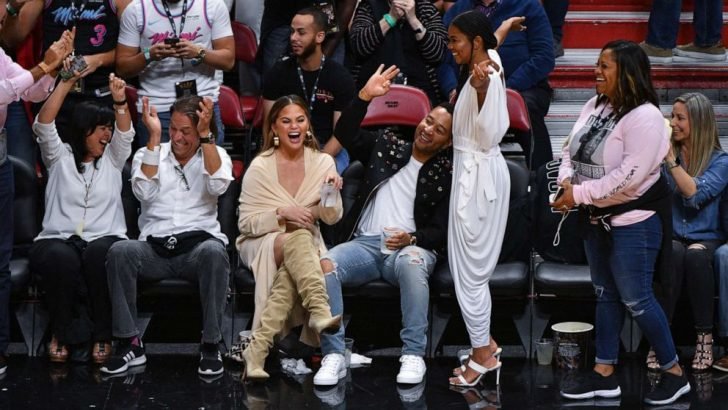 Miami Heat's official account also couldn't help but tag Chrissy, asking if she wanted a copy of the photo and they'll gladly send one to her.